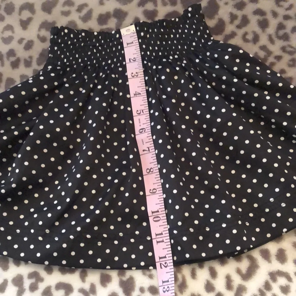 2010 babyGap Smocked Waist Skirt in Black White Polka Dots With Pockets Size 4